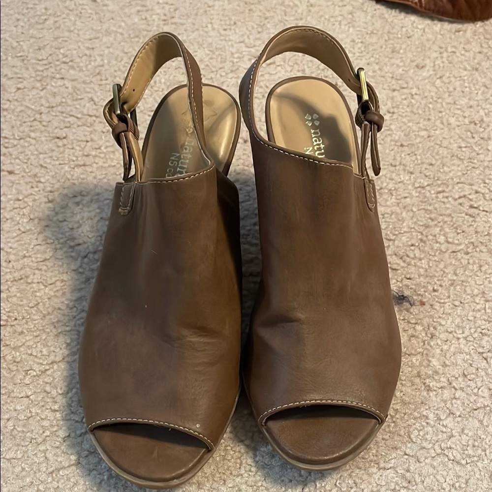 Naturalizer Women's Brown Leather Slingback Shoes